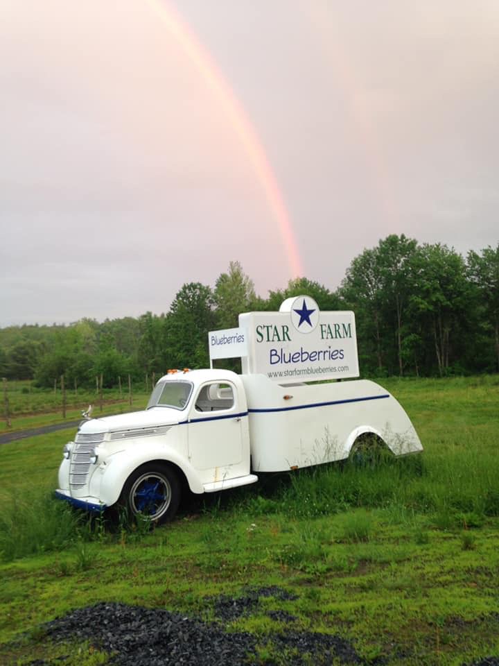Star Farm Truck and Rainbow